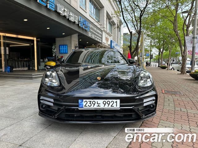 Porsche Panamera (971) 3