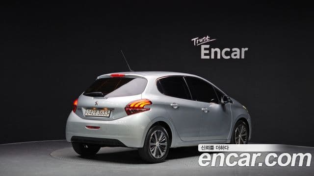 Peugeot 208 2