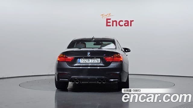 BMW M4 (F82) 3
