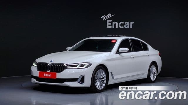 BMW 5 Series (G30)