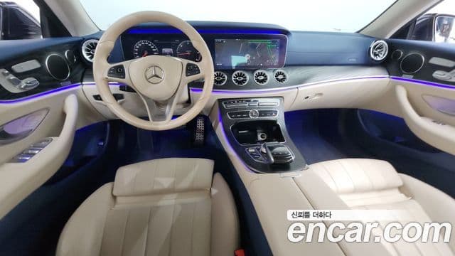 Mercedes-Benz E-Class W213 4