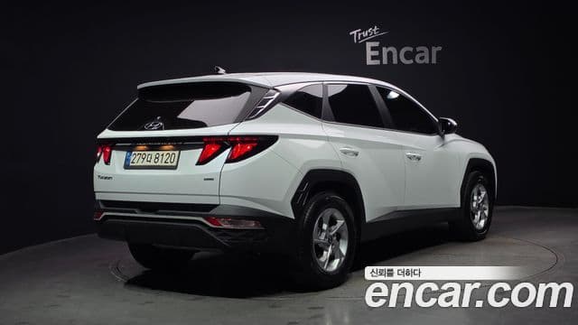 Hyundai Tucson (NX4) 2