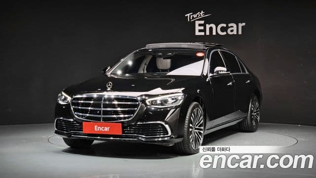 Mercedes-Benz S-Class W223 1