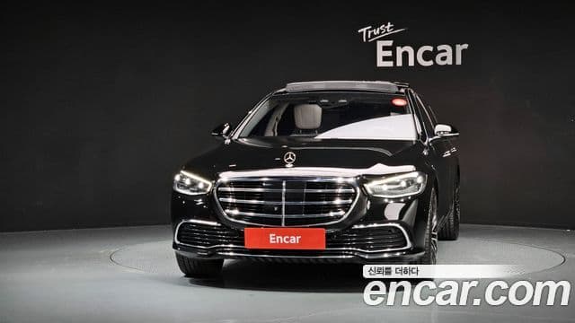 Mercedes-Benz S-Class W223 3
