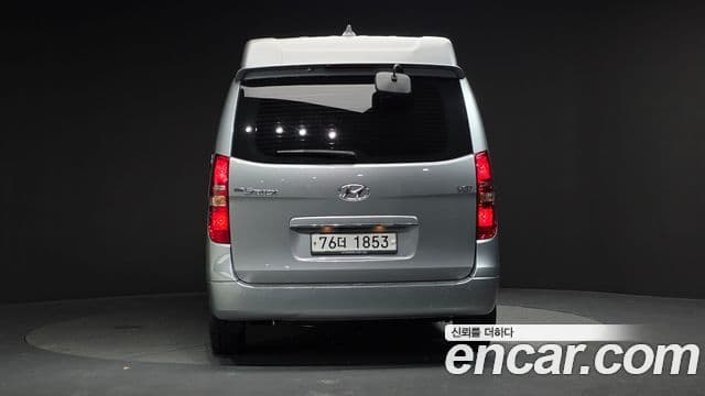 Hyundai The New Grand Starex 3