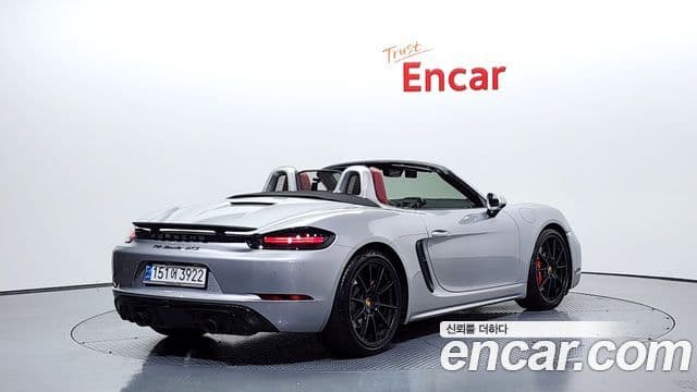 Porsche 718 Boxster 2