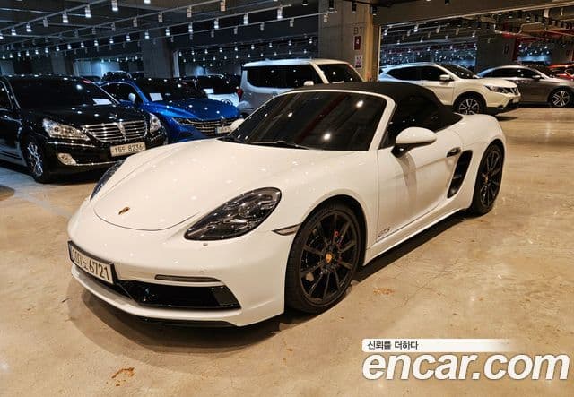 Porsche 718 Boxster 2