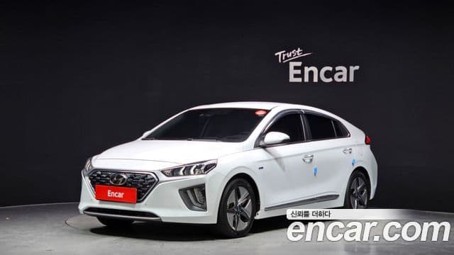 Hyundai The New Ioniq Hybrid