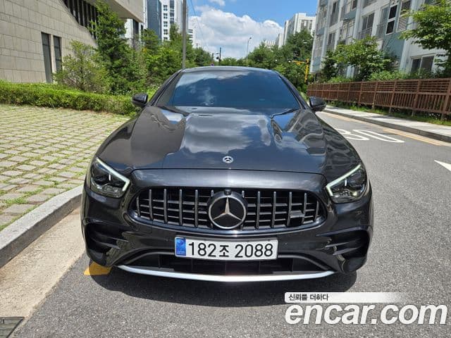 Mercedes-Benz E-Class W213 1