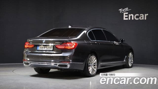 BMW 7 Series (G11) 2