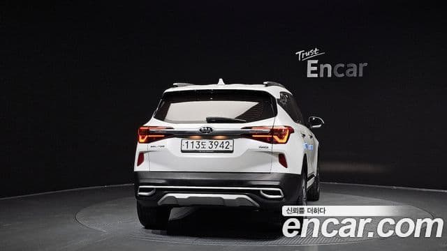 Kia Seltos 4
