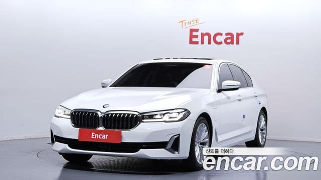 BMW 5 Series (G30)