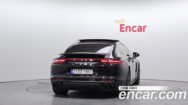 Porsche Panamera (971) 3