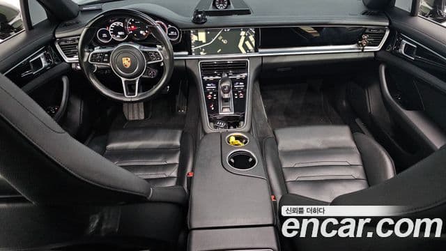 Porsche Panamera (971) 4