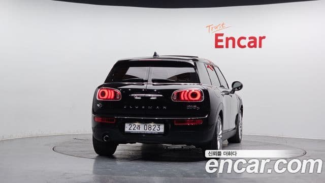 MINI Cooper D Clubman 4