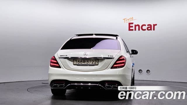 Mercedes-Benz S-Class W222 3