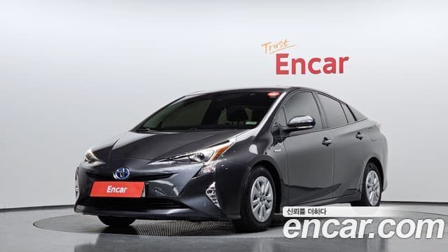 Toyota Prius 4th Gen 1