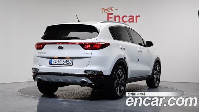 Kia Sportage The Bold 2