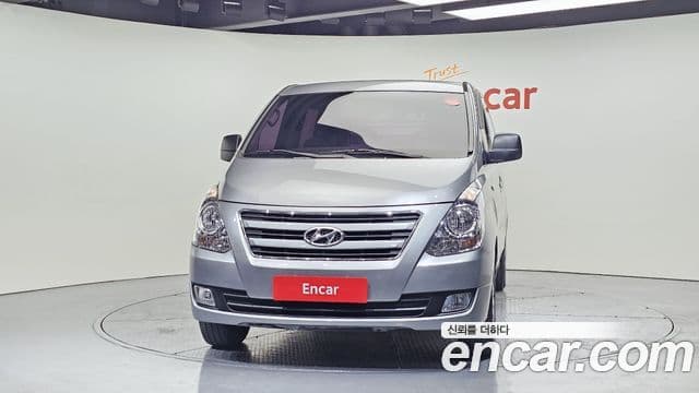 Hyundai Grand Starex 3
