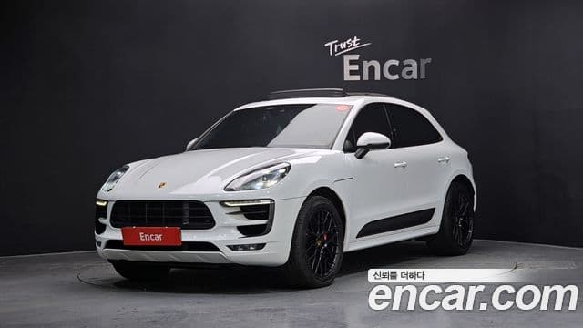 Porsche Macan 1