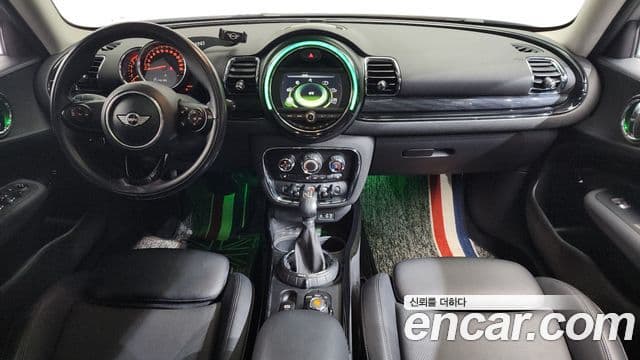 MINI Cooper D Clubman 4