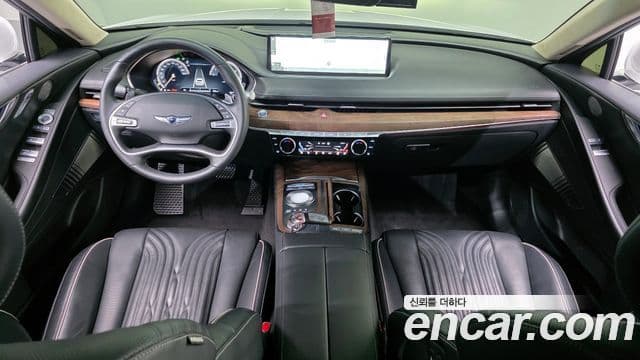 Genesis G80 (RG3) 4