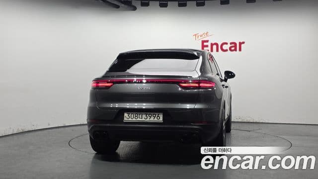 Porsche Cayenne (PO536) 4