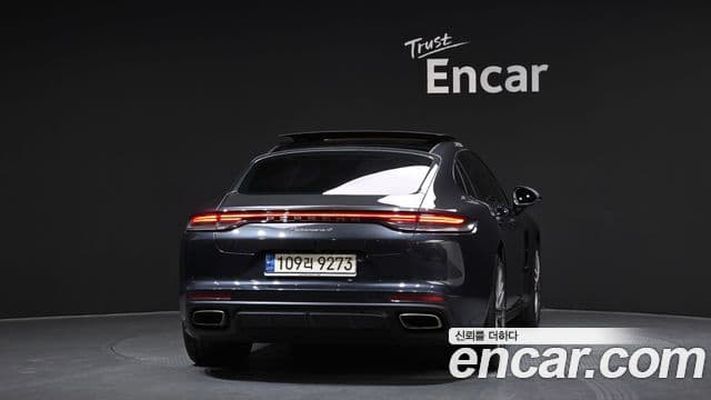Porsche Panamera (971) 3