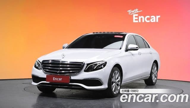 Mercedes-Benz E-Class W213 1