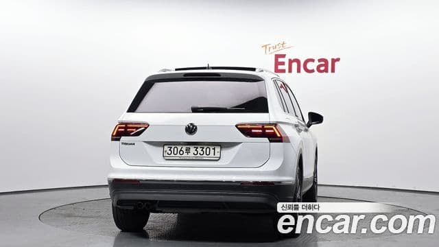 Volkswagen Tiguan 2nd Gen 4