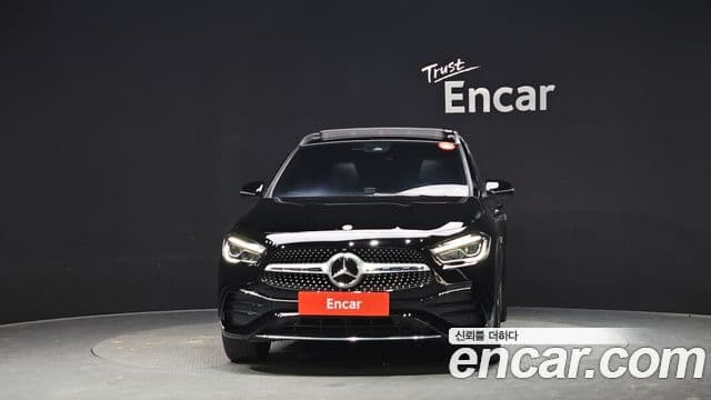 Mercedes-Benz GLA-Class H247 3