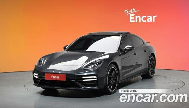 Porsche Panamera (971) 1