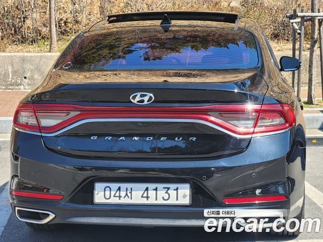 Hyundai Grandeur IG 4