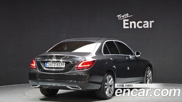 Mercedes-Benz C-Class W205 2