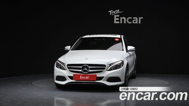 Mercedes-Benz C-Class W205 3