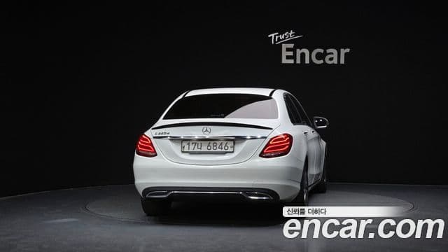 Mercedes-Benz C-Class W205 4
