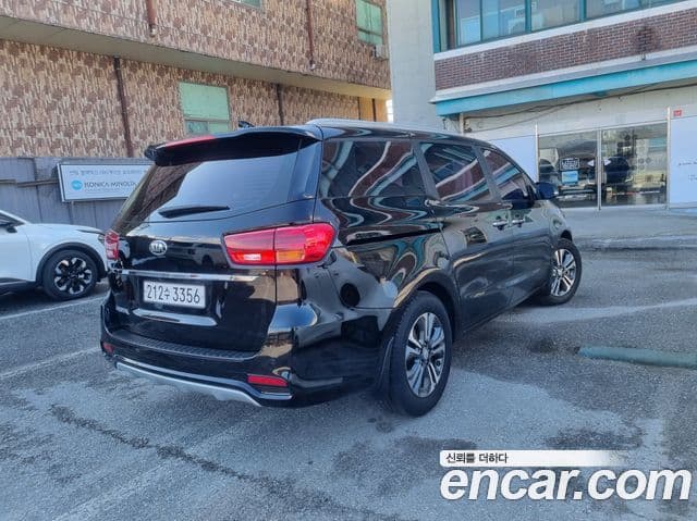 Kia The New Carnival 3