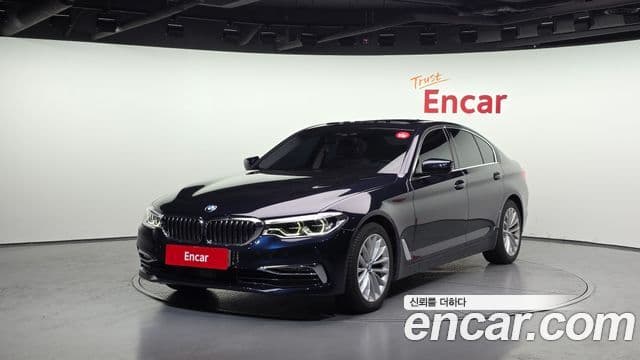 BMW 5 Series (G30)
