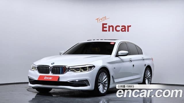 BMW 5 Series (G30)