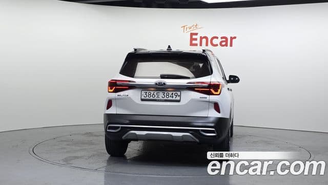 Kia Seltos 4