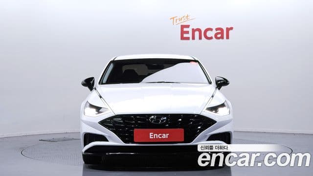Hyundai Sonata (DN8) 3