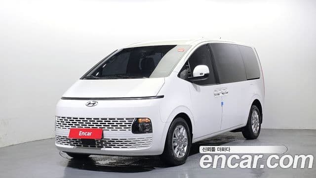 Hyundai Staria 1