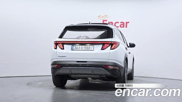 Hyundai Tucson Hybrid (NX4) 4