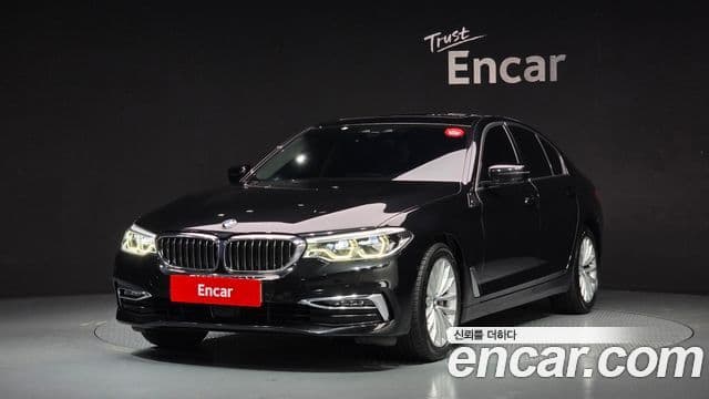 BMW 5 Series (G30)