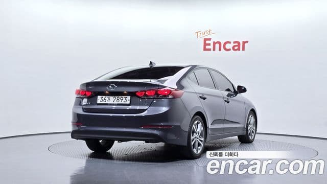 Hyundai Avante AD 2