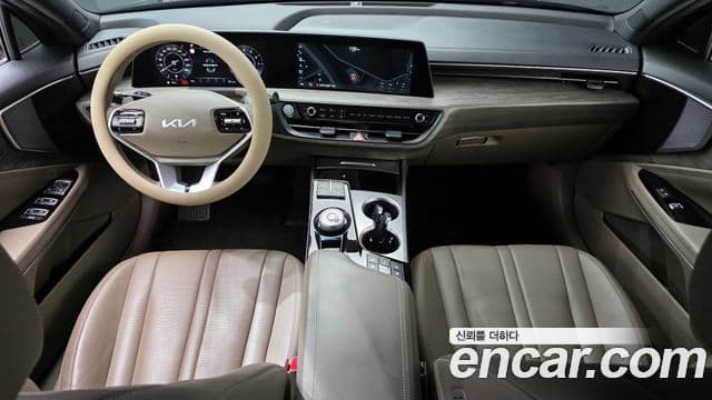 Kia K8 4