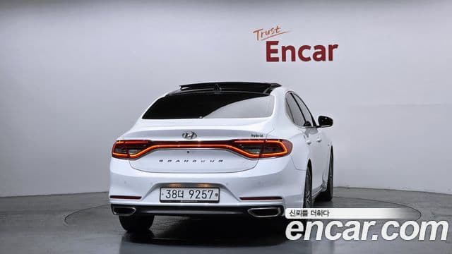 Hyundai Grandeur IG Hybrid 4