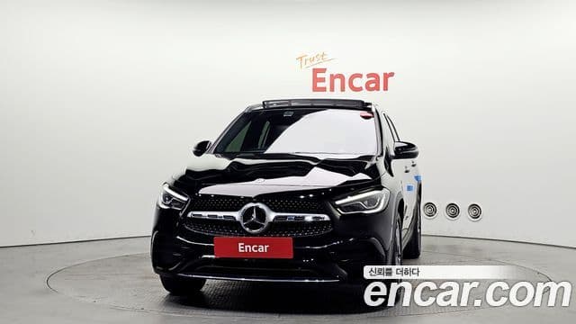 Mercedes-Benz GLA-Class H247 3