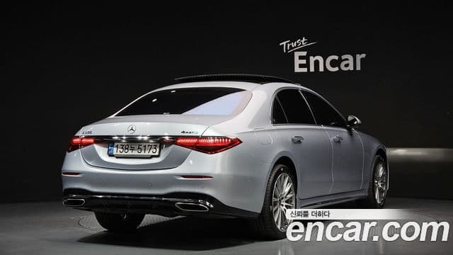 Mercedes-Benz S-Class W223 2