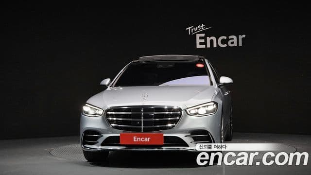 Mercedes-Benz S-Class W223 3
